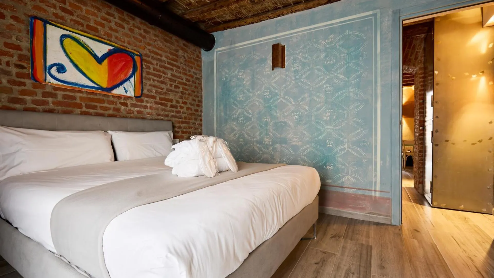 New Moon - Emme Loft Daire Milano İtalya